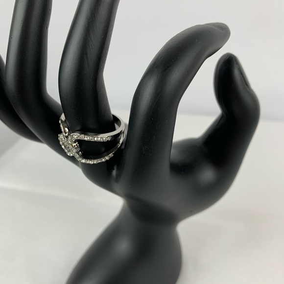 Silver Classic Heart-Shaped Fashion Ring Size 8 - Picture 4 of 6